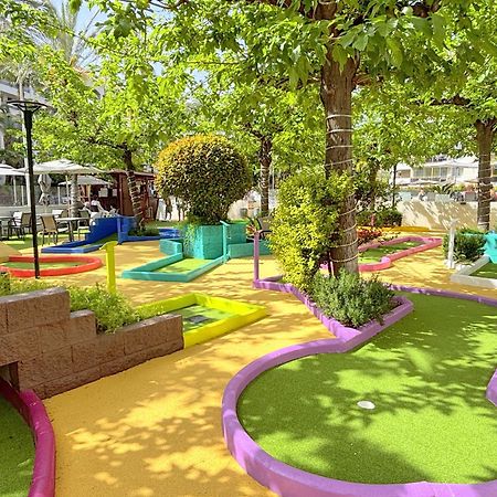 Rentalmar Navarra Family Suites Salou Exterior foto