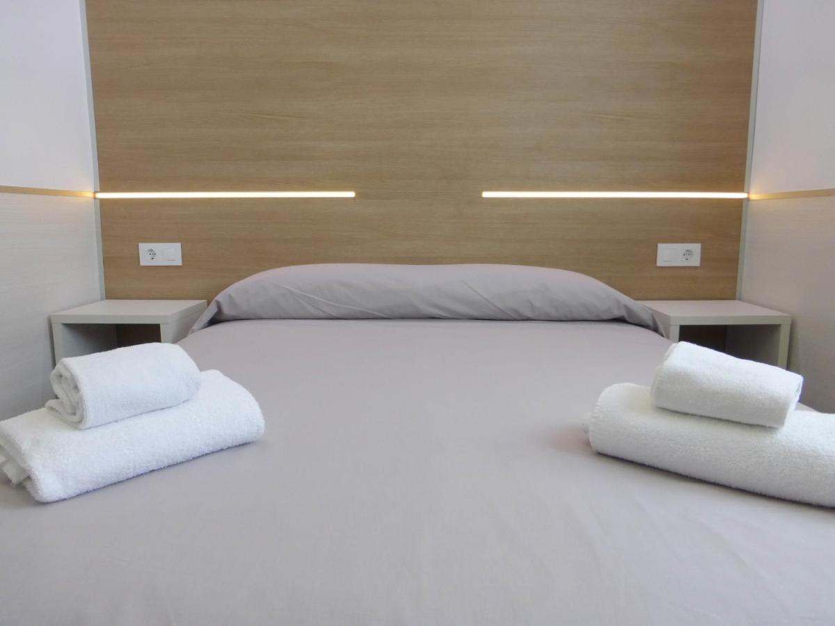 Rentalmar Navarra Family Suites Salou Cameră foto