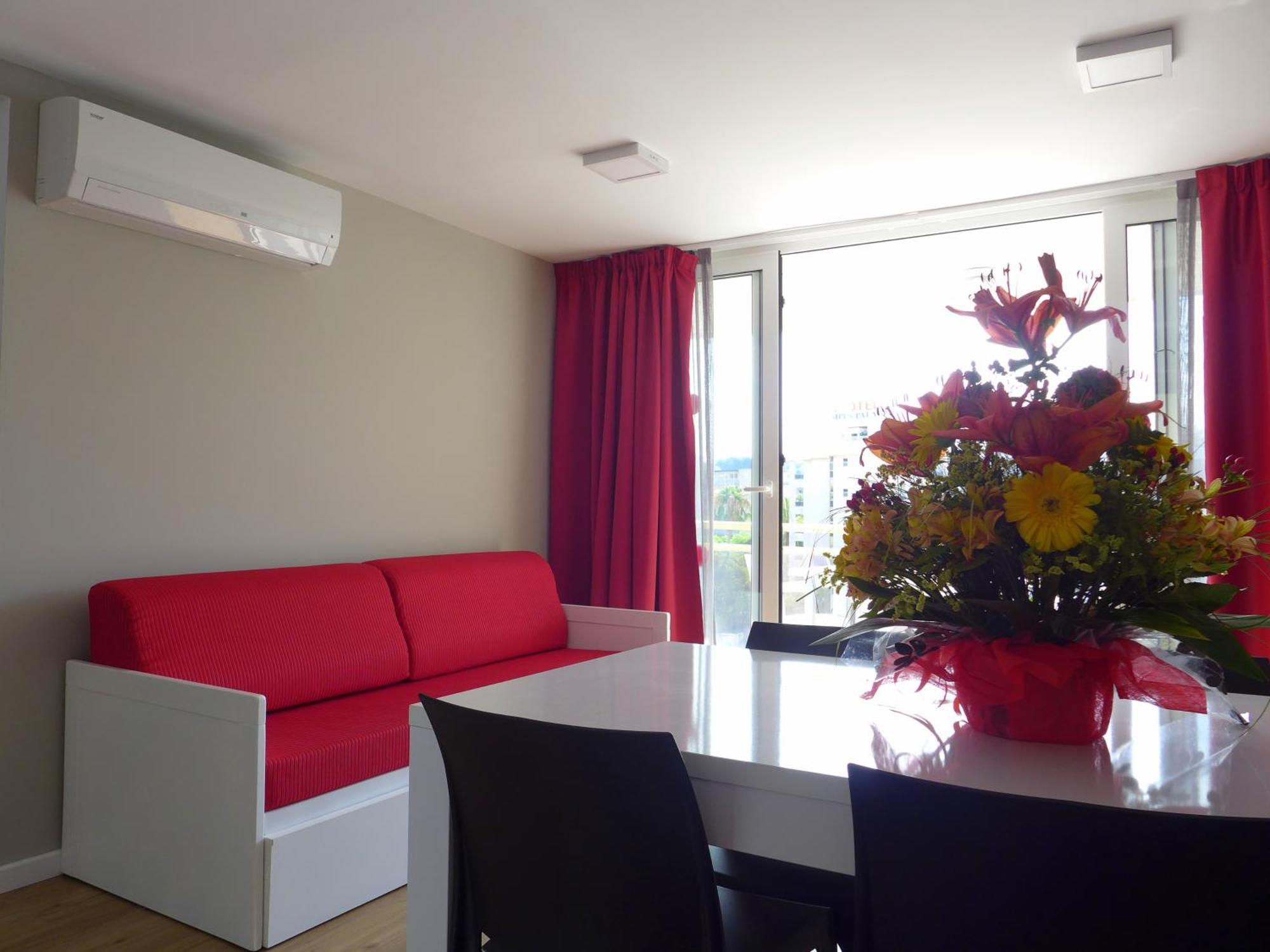Rentalmar Navarra Family Suites Salou Cameră foto
