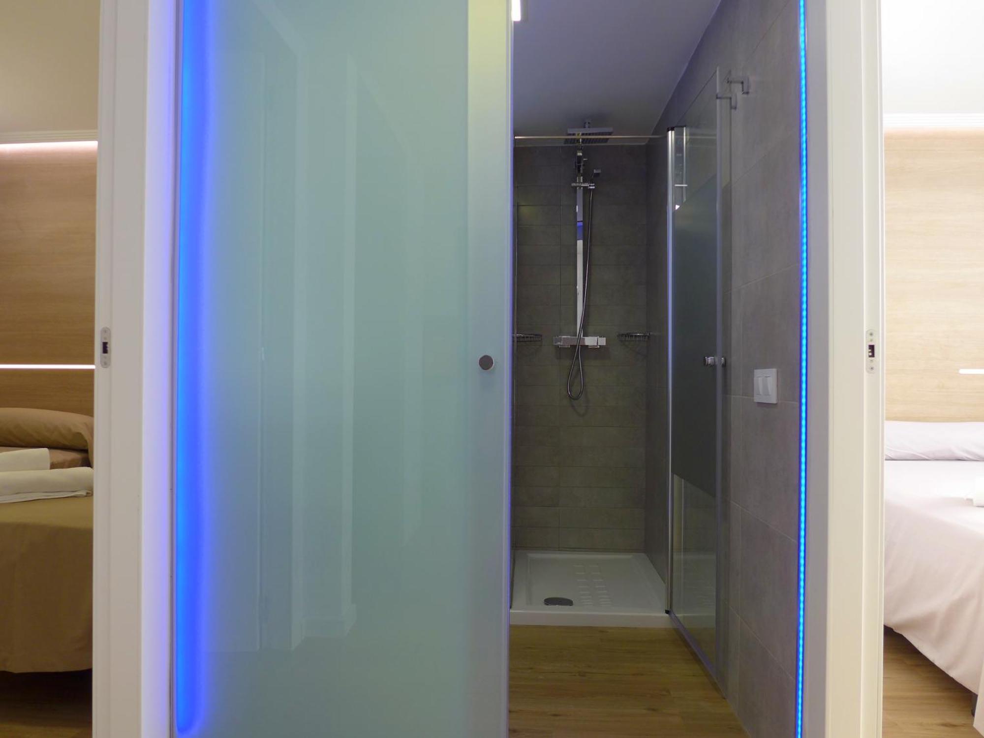 Rentalmar Navarra Family Suites Salou Cameră foto
