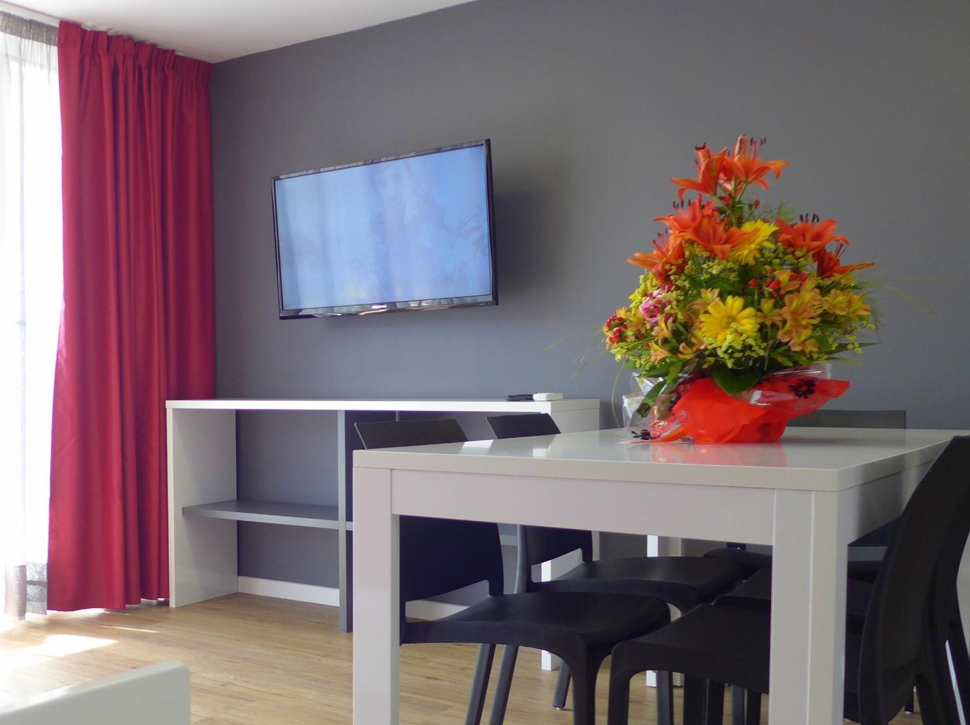 Rentalmar Navarra Family Suites Salou Cameră foto