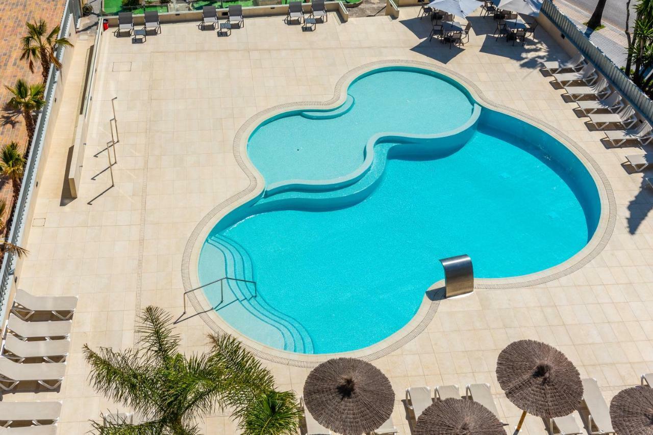 Rentalmar Navarra Family Suites Salou Exterior foto